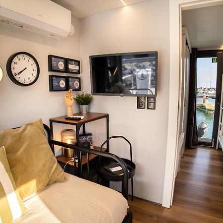 The Homeboat Company Sant'Elmo-Cagliari Exterior photo