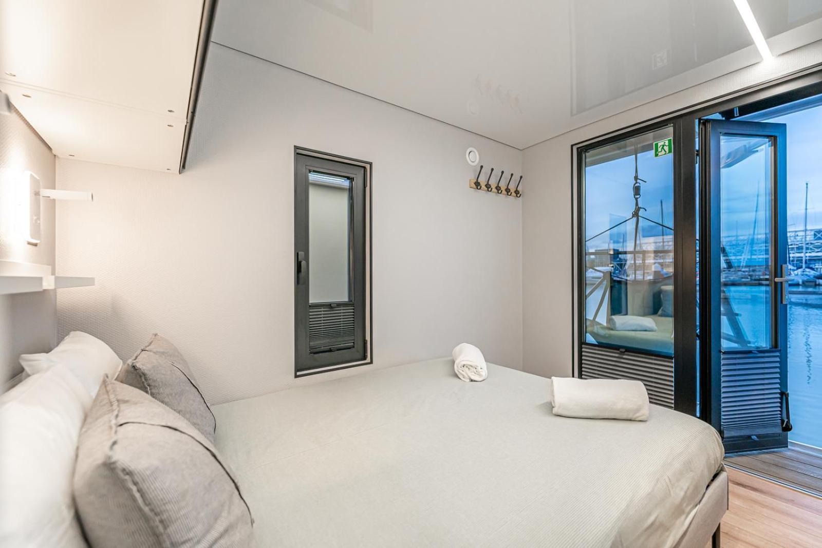 The Homeboat Company Sant'Elmo-Cagliari Exterior photo