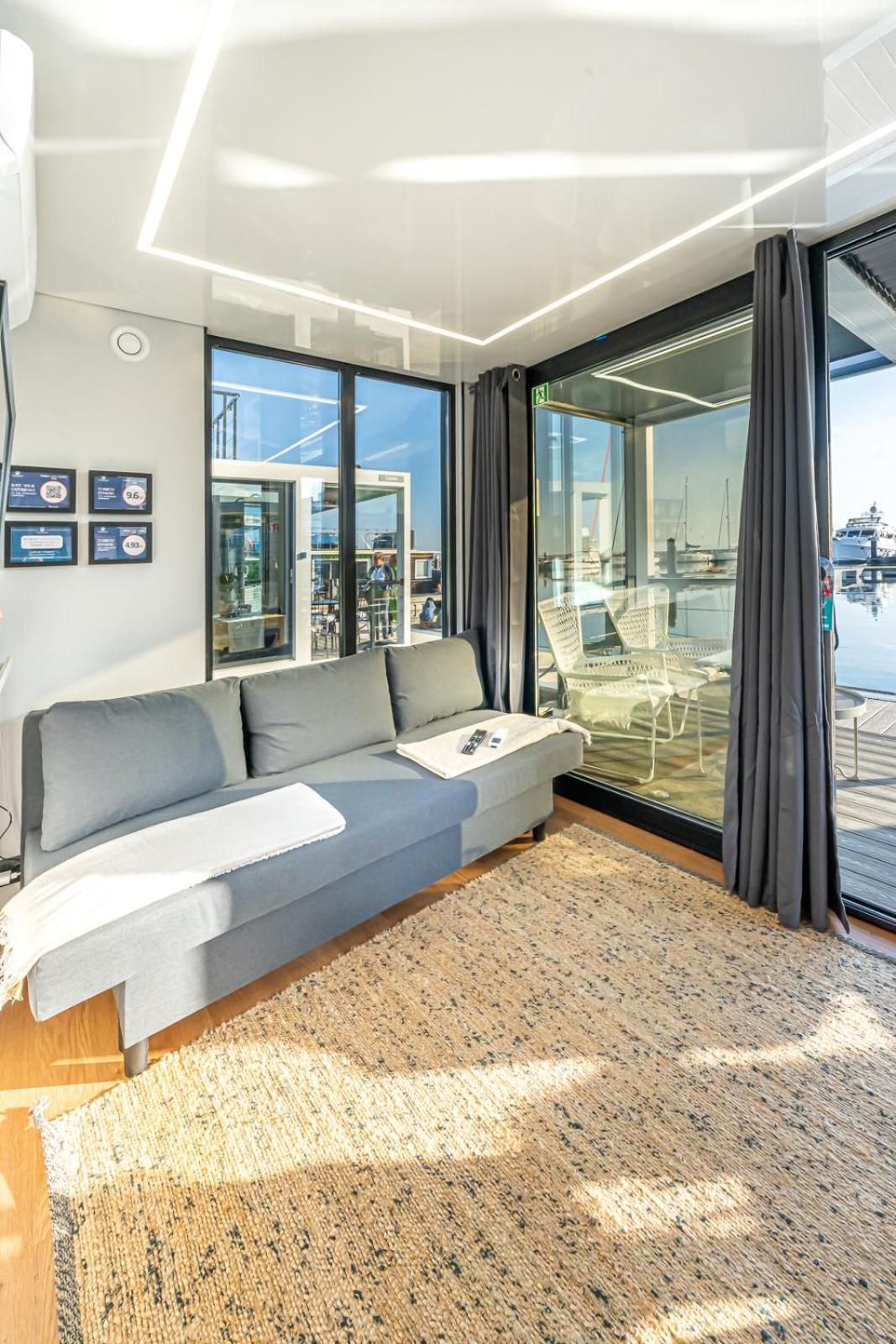 The Homeboat Company Sant'Elmo-Cagliari Exterior photo